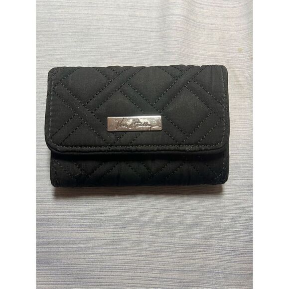 Vera Bradley black quilted wallet - Picture 1 of 5